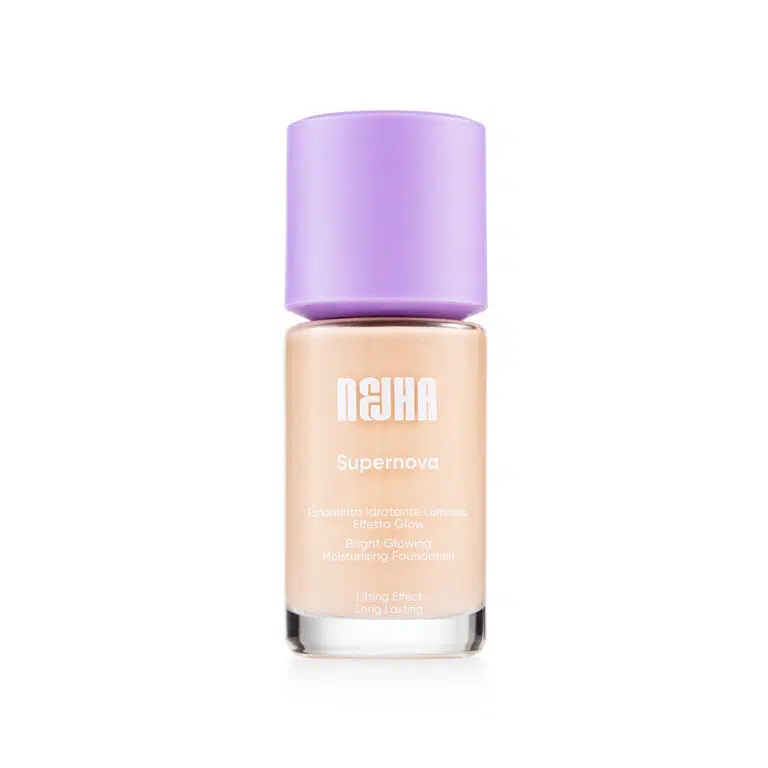 NEJHA švytėjimo suteikianti drėkinamoji ir stipriai maskuojanti kreminė pudra (P06 Caramel) SUPERNOVA, 27ml