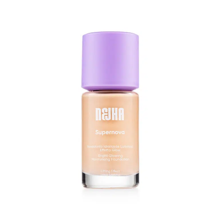 NEJHA švytėjimo suteikianti drėkinamoji ir stipriai maskuojanti kreminė pudra (P07 Hazelnut) SUPERNOVA, 27ml