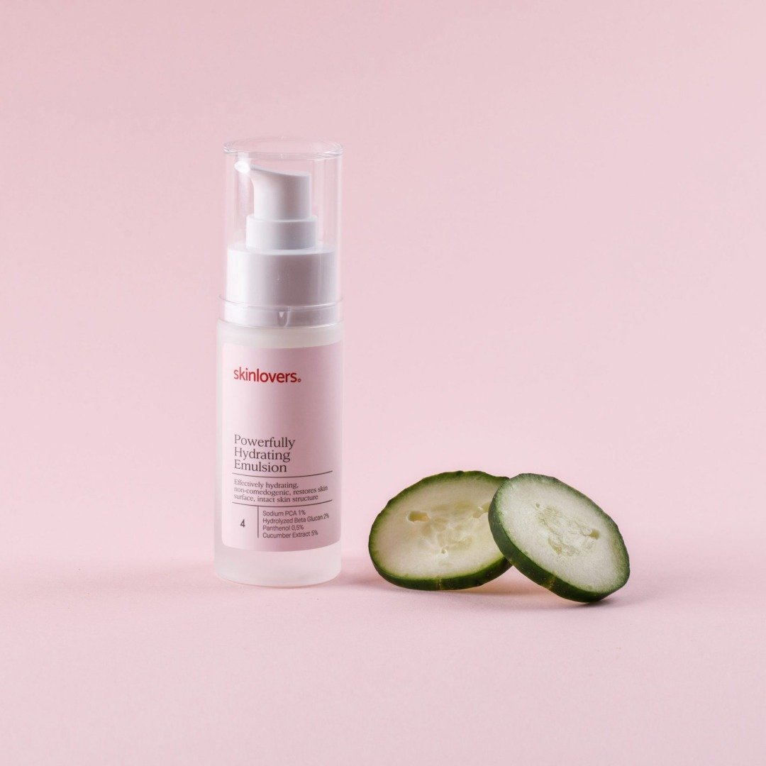 SKINLOVERS lengvos tekstūros kremas su beta gliukanu ir pantenoliu POWERFULLY HYDRATING EMULSION, 30ml