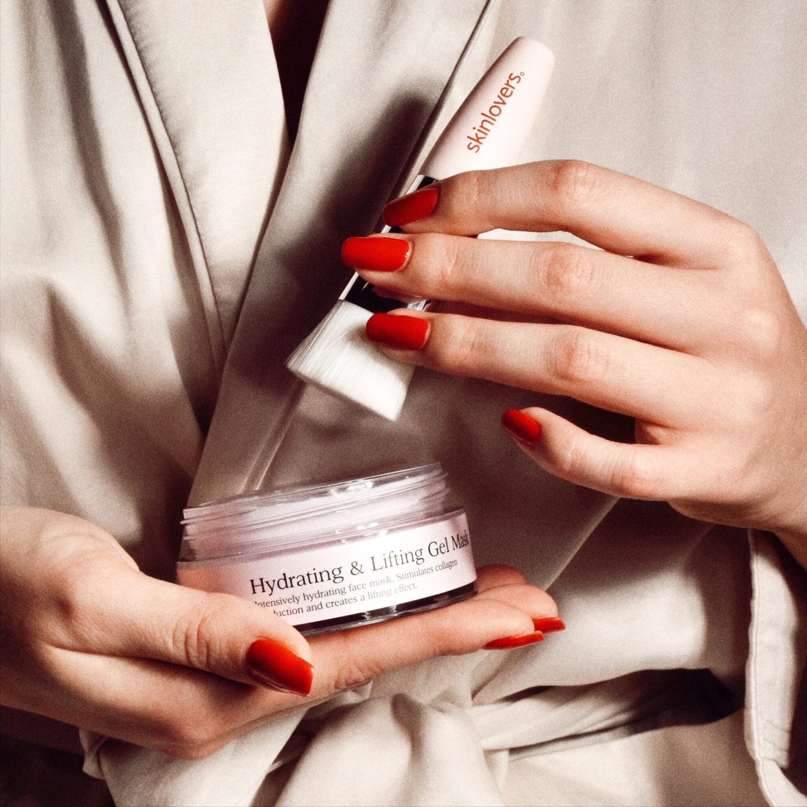 SKINLOVERS HYDRATING & LIFTING GEL MASK giliai drėkinanti veido kaukė su liftingo efektu, 50ml